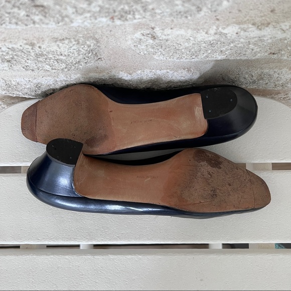 Salvatore Ferragamo low heels snake navy pumps 9.5 vintage - Picture 7 of 9